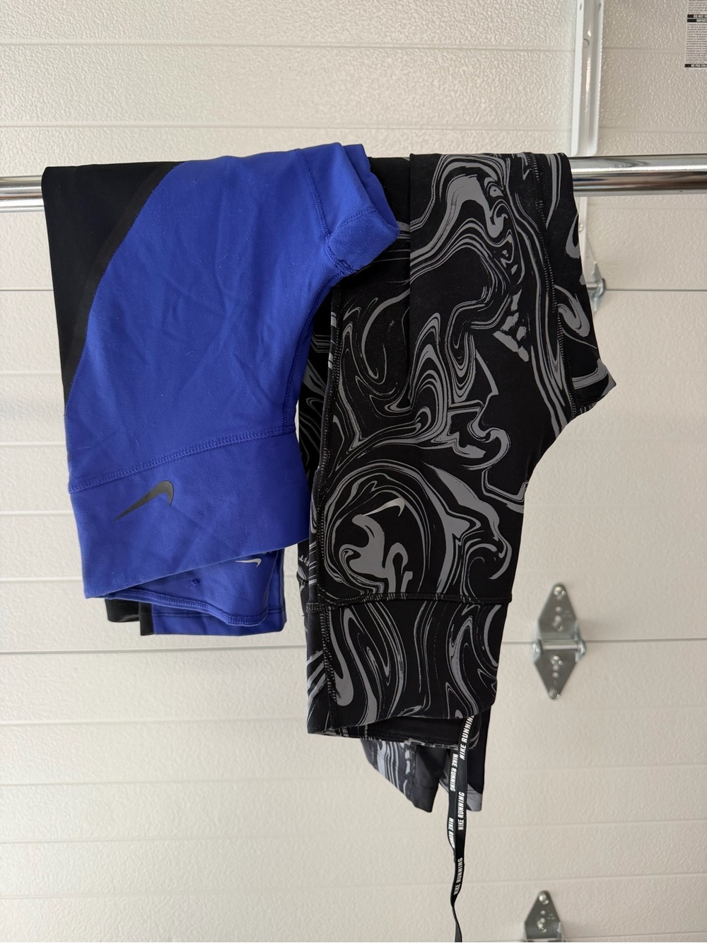 Nike Dri-FIT Women’s Leggings + Capri Tights Lot Size S Small